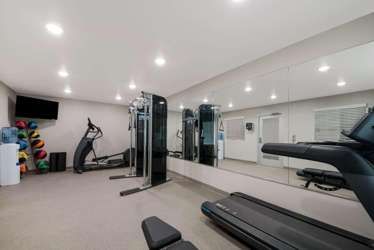 Woodspring Suites San Antonio Utsa - Medical Center Екстериор снимка